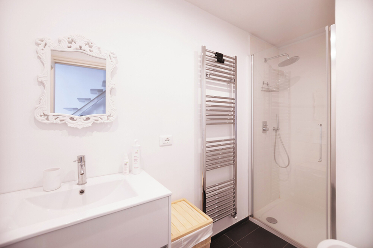 Bathroom 4, Belvedere Hambury Apartment by Wonderful Italy, Imperia