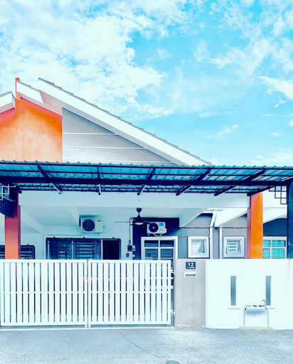 Exterior & Views, Homestay Akasia 12, Kinta