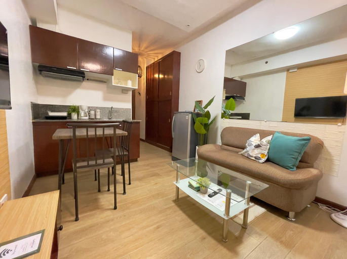 Dining Room 8