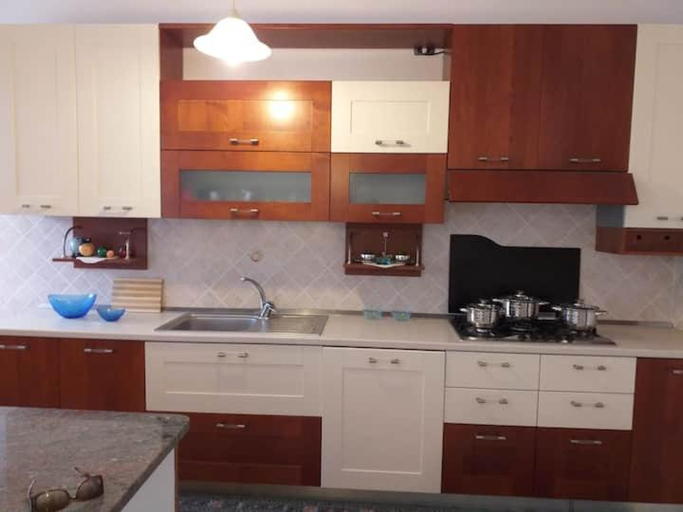 Kitchen 4, Casa Ester, Salerno