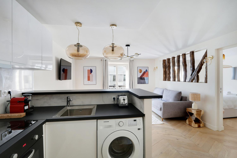 3, Pick A Flat's Apartments in Saint-Lazare - Rue de Londres, Paris
