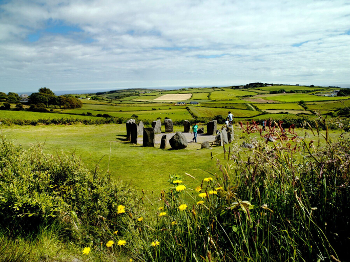 Others 5, The White Cottage Leap