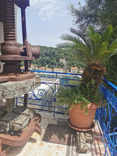 Others 5, Argalios Studios, Ionian Islands
