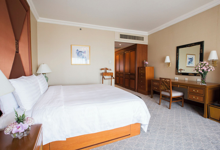 Bedroom 2, Krungthep Wing Apartment, Bang Rak