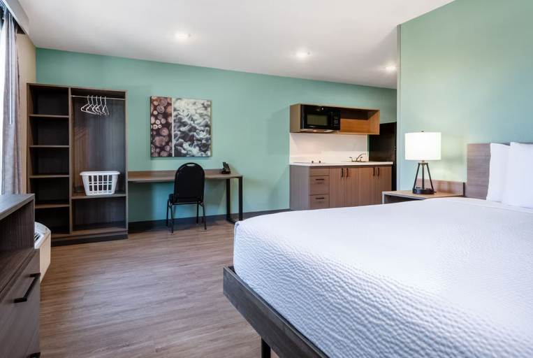 Bedroom 3, ECHO Suites Extended Stay Indianapolis Ameriplex, Indianapolis