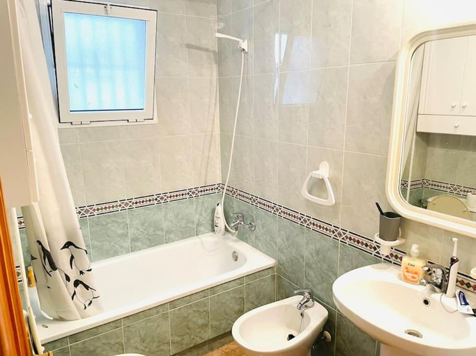 Bathroom, charming apartment, Alicante