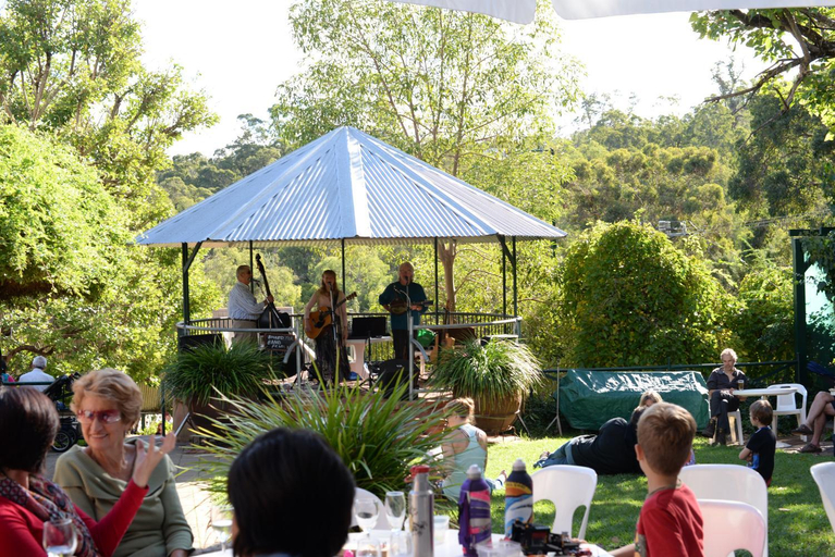 Food & Drinks, Mundaring Weir Hotel, Mundaring