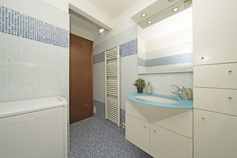 Bathroom, Borgo Alto P1-16 by Wonderful Italy, Brescia