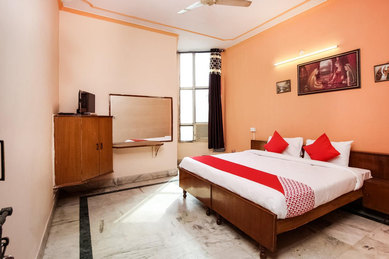 Bedroom, Hotel Apoorva DLX, Jaipur