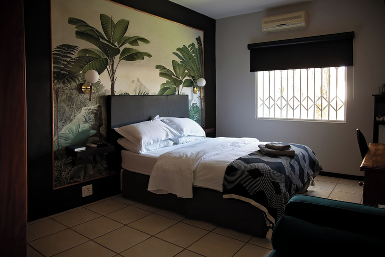 Bedroom 3, Stay, Siyanda
