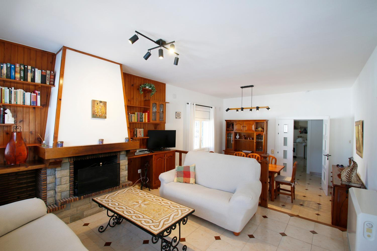 Others 4, Villa Dorada, Tarragona
