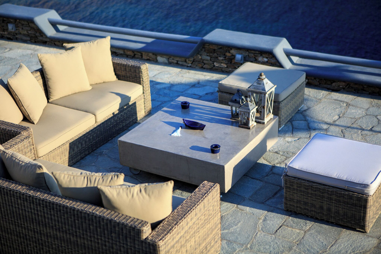 Food & Drinks 5, Mv Kythnos, South Aegean
