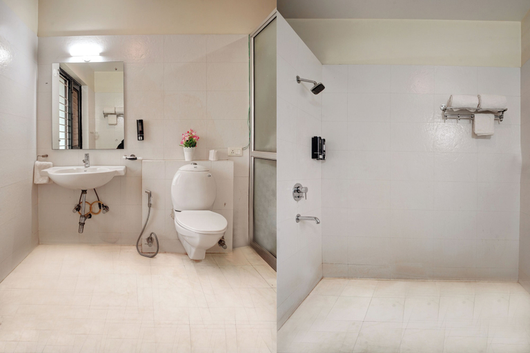 Bathroom, NEXHUB STAY, Gurgaon