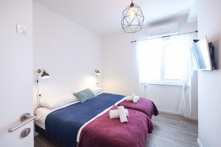 Others 5, Rooms lopwi Old town Ground floor, Zadar