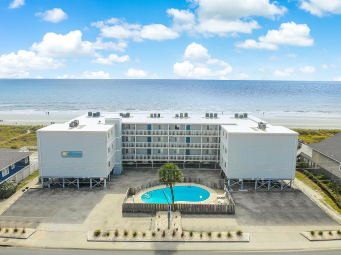 Others 5, 2BR, 2Bath condo Oceanfront Getaway with pool, Horry