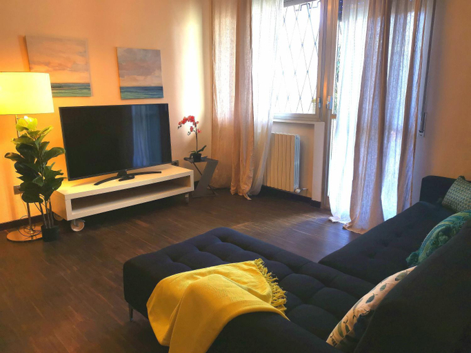 Others 5, Bnbook Trilo Mind Rho Trilocale con 2 camere e 2 bagni, Milano