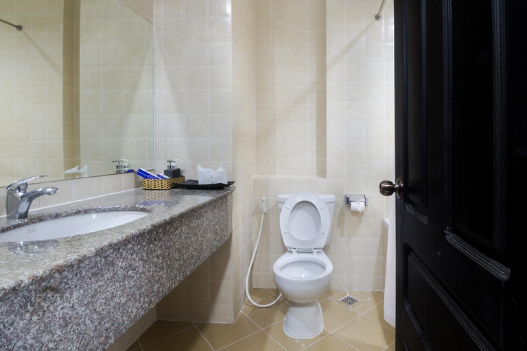 Bathroom 4