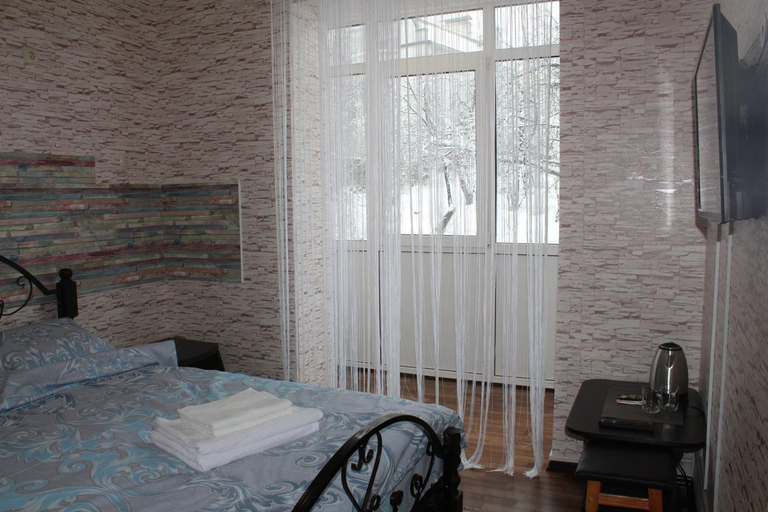 Others 5, Apartments Ryljejeva 25, Podil's'kyi