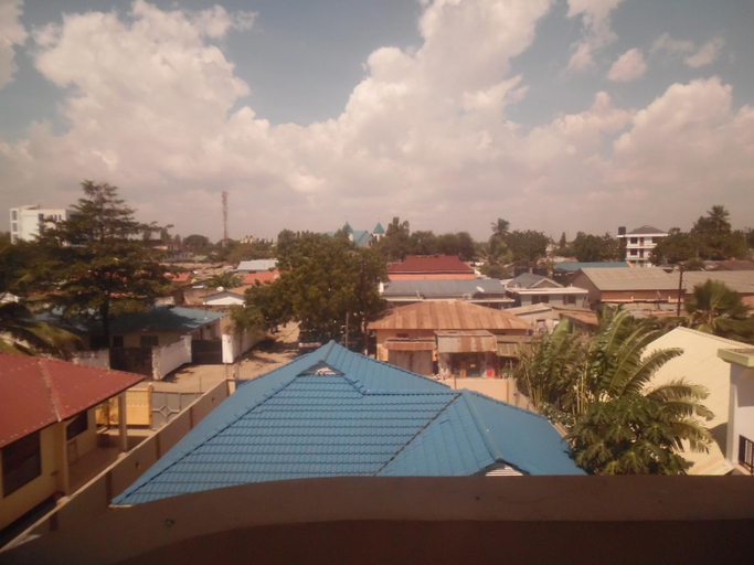 Others 5, Hotel de Mag Deluxe, Kinondoni