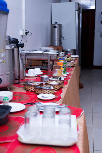 Food & Drinks 5, Hotel de Mag Deluxe, Kinondoni