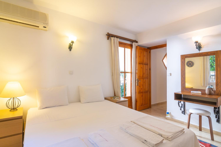 Others 2, Korsan Apartments No:4, Kaş