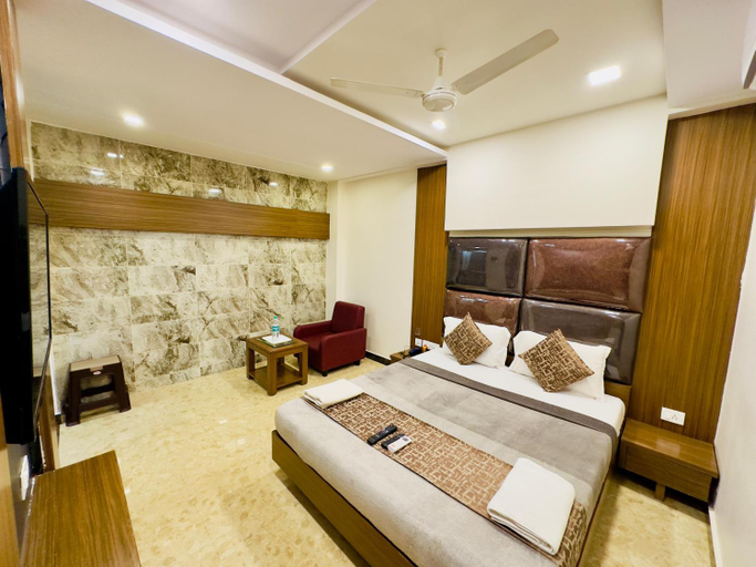 Bedroom 12