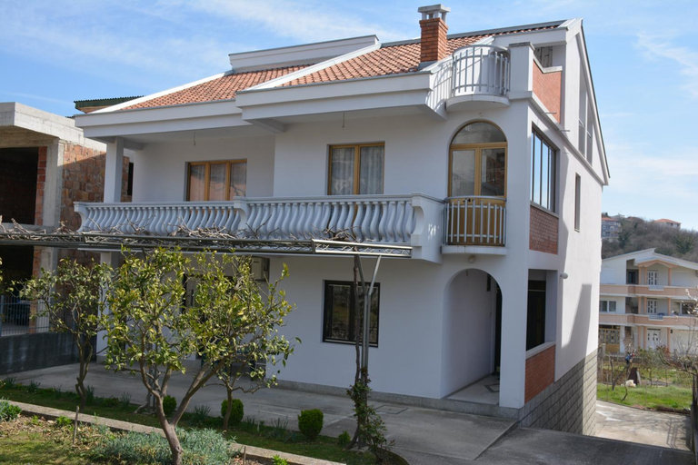 Others 4, Guesthouse Kodre