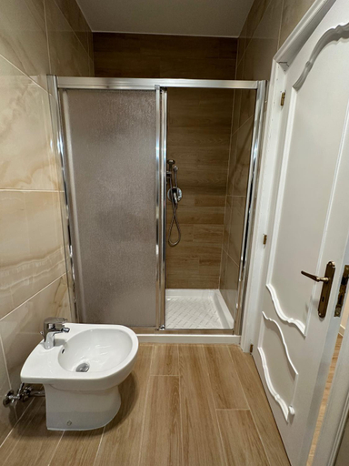 Others 3, NOUVELLE VAG - Apartment & Room, Barletta-Andria-Trani