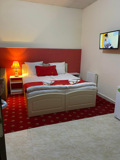 Others 4, Lind Hotel and Guest House