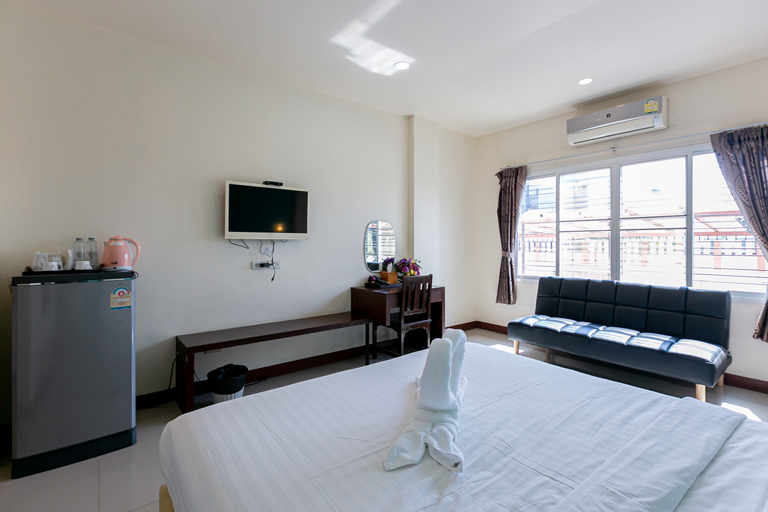 Bedroom 14