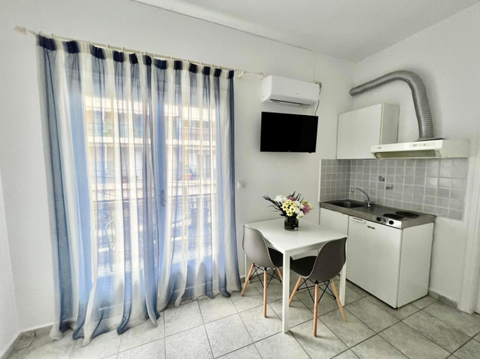 Others 5, Eviamar, Central Greece