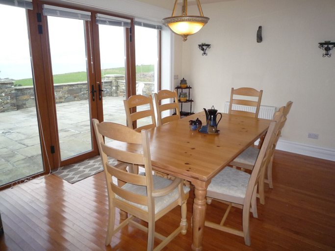 Others 5, Seaview Holiday Home Bantry