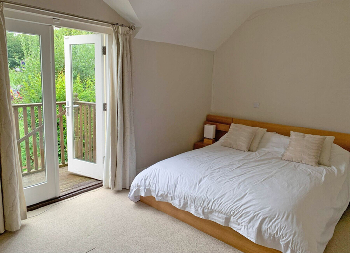 Bedroom 2, Churchmount Holiday Home Roundwood