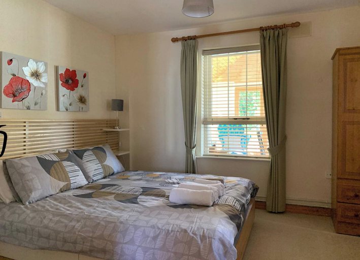 Bedroom 2, Bayview Holiday Home