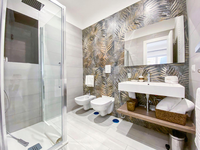 Bathroom 3, B&B VMHome, Napoli
