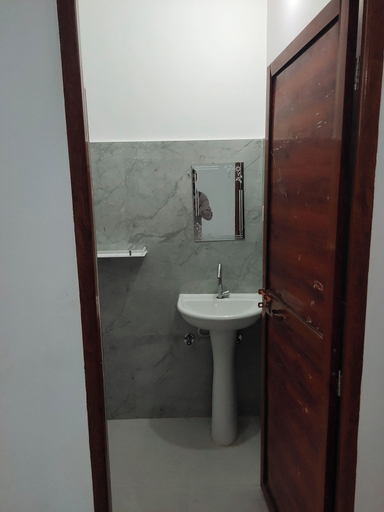 Bathroom, Rameshwaram Stay, Faizabad