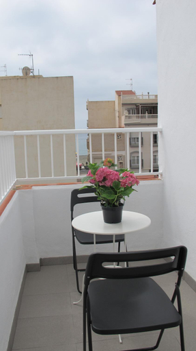 Others 4, Hostal Onteniente, Granada