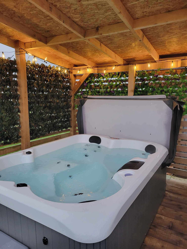 Bathroom 5, Galloway Steading Luxury Glamping Pods, Dumfries and Galloway
