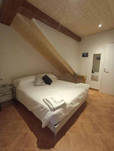 Bedroom 12