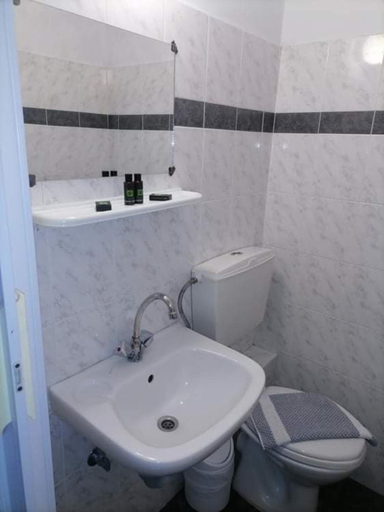 Bathroom 3, Hotel Theoxenia, Peloponnese