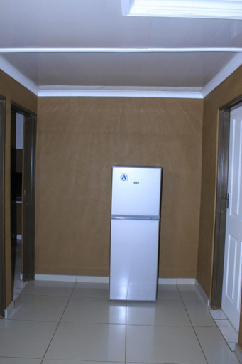 Others 4, Mutshinyalo Residence, Vhembe