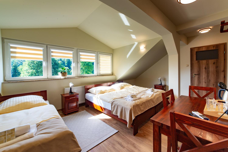 Bedroom 2, Hotel BIESZCZADski Wankowa, Bieszczady