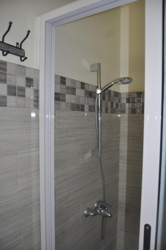 Bathroom 5, Moringi (Veer Residences), Flacq