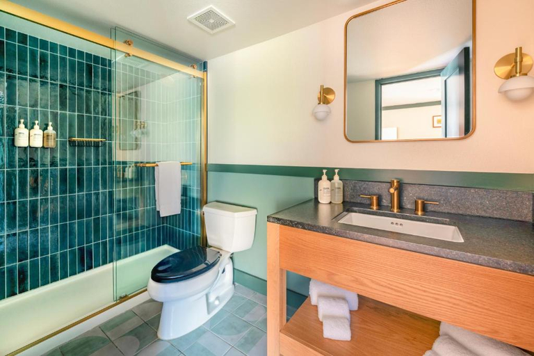 Bathroom, Royal Sun Palm Springs, Riverside