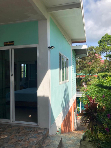 Exterior 19