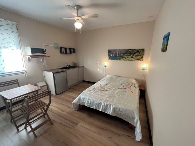 Bedroom 3, KAZYAB, Saint-Pierre