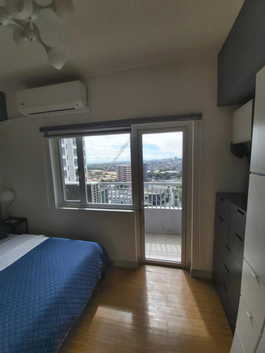 Bedroom 2, Beautiful 1BR Simple Luxury Condo near BGC, Taguig
