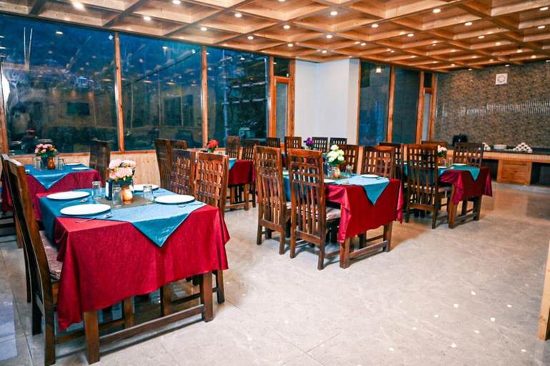 Food & Drinks 5, Old Manali Retreat, Kullu