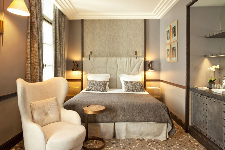 Bedroom, Therese , Paris