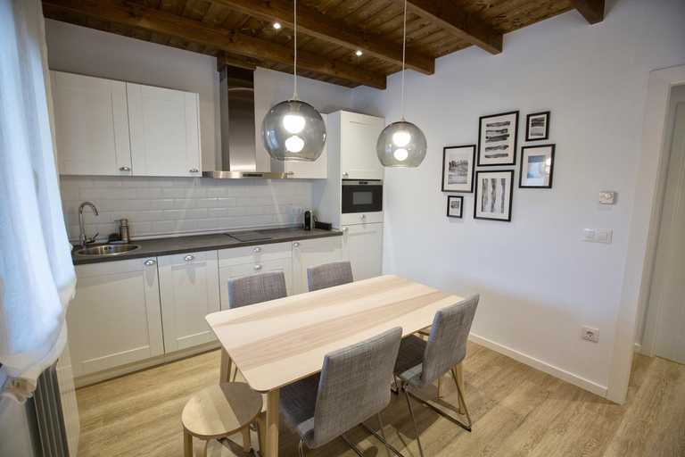 Kitchen 5, Fuente El Gueyu, Asturias